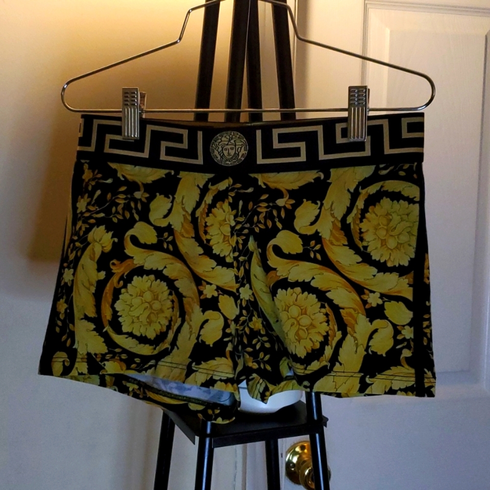 VERSACE BAROCCO LADIES MINI SHORTS SIZE MEDIUM/SIZE 3